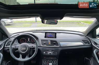Внедорожник / Кроссовер Audi Q3 2015 в 