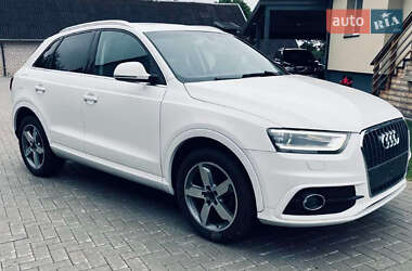 Внедорожник / Кроссовер Audi Q3 2015 в Тернополе