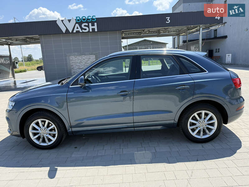 Позашляховик / Кросовер Audi Q3 2016 в Виноградові