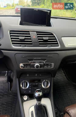 Внедорожник / Кроссовер Audi Q3 2012 в 