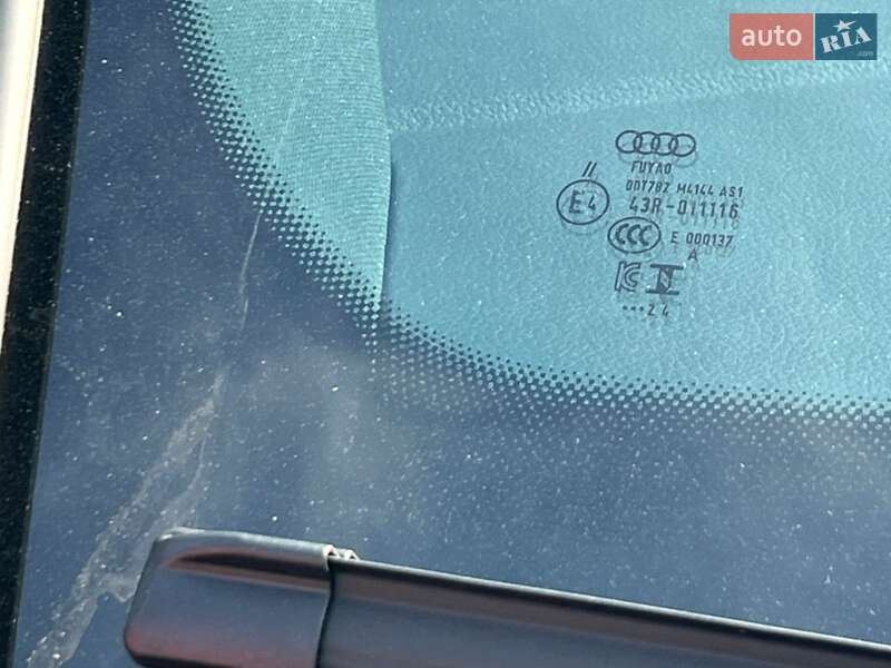 Внедорожник / Кроссовер Audi Q3 2024 в Киеве