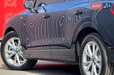 Внедорожник / Кроссовер Audi Q3 2024 в 