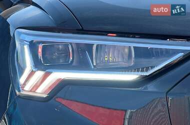 Внедорожник / Кроссовер Audi Q3 2024 в 