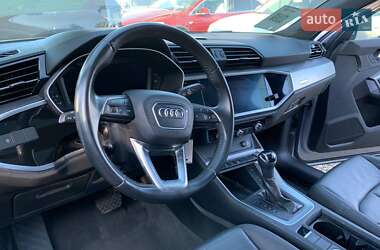 Внедорожник / Кроссовер Audi Q3 2019 в 