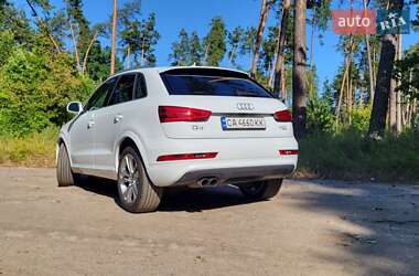 Внедорожник / Кроссовер Audi Q3 2015 в 