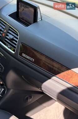 Внедорожник / Кроссовер Audi Q3 2016 в 