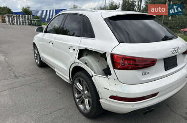 Внедорожник / Кроссовер Audi Q3 2015 в 