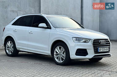 Позашляховик / Кросовер Audi Q3 2016 в 