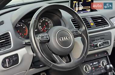 Внедорожник / Кроссовер Audi Q3 2015 в 