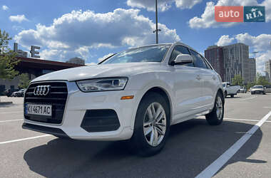 Внедорожник / Кроссовер Audi Q3 2016 в 