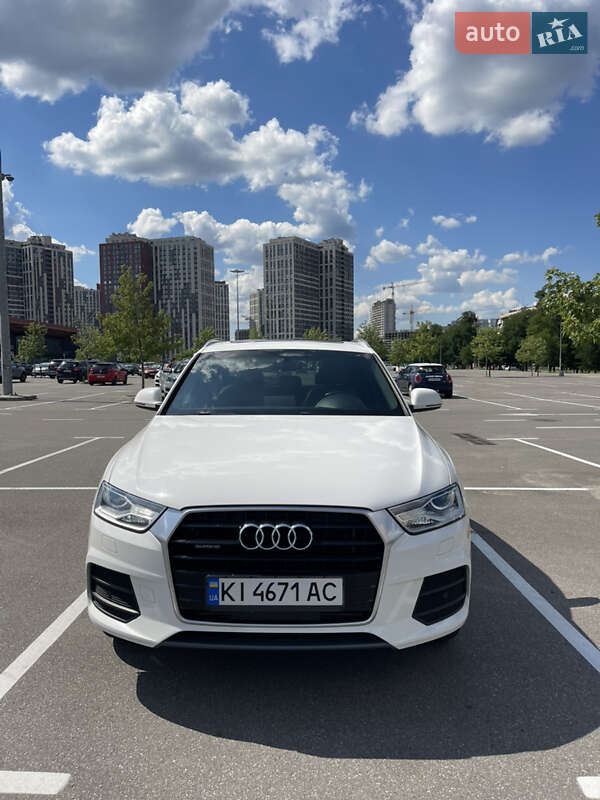 Внедорожник / Кроссовер Audi Q3 2016 в Киеве
