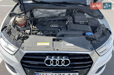 Внедорожник / Кроссовер Audi Q3 2016 в 
