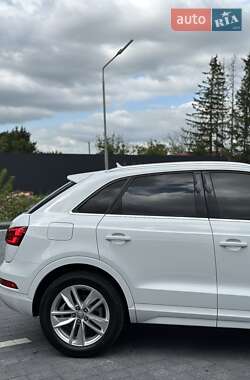 Внедорожник / Кроссовер Audi Q3 2016 в 
