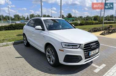 Внедорожник / Кроссовер Audi Q3 2016 в 