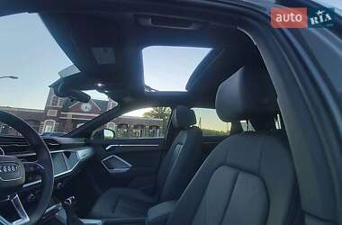 Внедорожник / Кроссовер Audi Q3 2019 в 