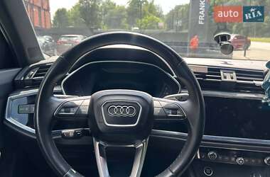 Внедорожник / Кроссовер Audi Q3 2020 в 