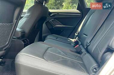Внедорожник / Кроссовер Audi Q3 2020 в 