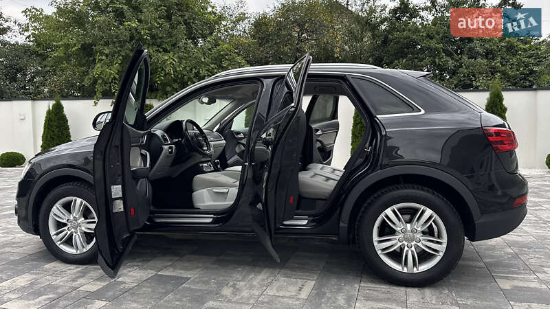 Внедорожник / Кроссовер Audi Q3 2012 в Ивано-Франковске