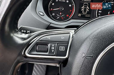 Внедорожник / Кроссовер Audi Q3 2012 в 