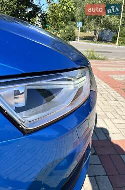 Внедорожник / Кроссовер Audi Q3 2016 в 