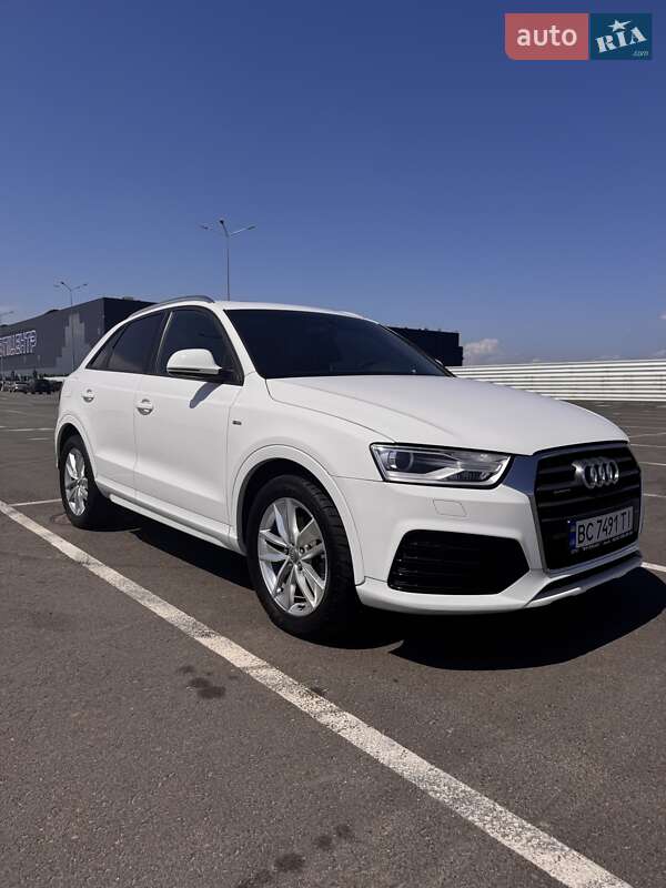 Внедорожник / Кроссовер Audi Q3 2017 в Львове