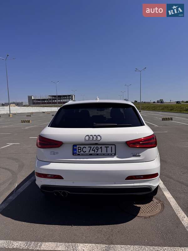 Внедорожник / Кроссовер Audi Q3 2017 в Львове