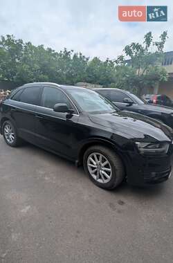 Внедорожник / Кроссовер Audi Q3 2012 в 