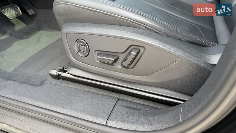 Внедорожник / Кроссовер Audi Q3 2021 в Киеве