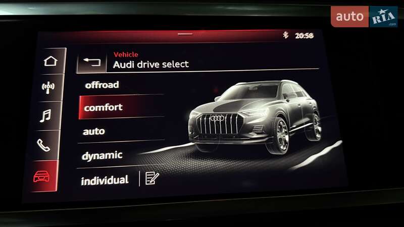Внедорожник / Кроссовер Audi Q3 2021 в Киеве