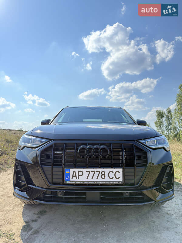 Внедорожник / Кроссовер Audi Q3 2023 в Днепре