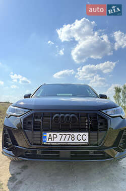 Внедорожник / Кроссовер Audi Q3 2023 в 