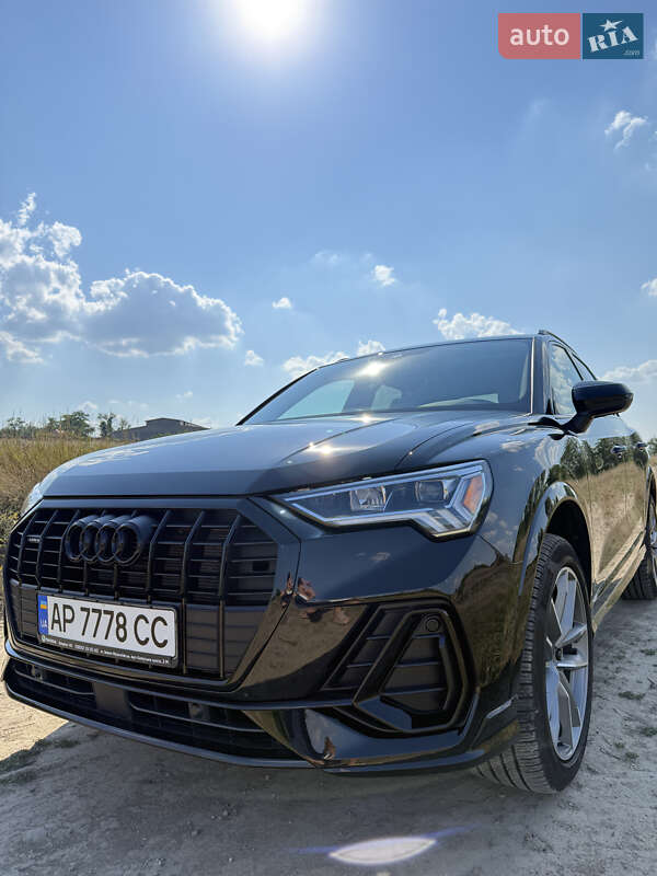Внедорожник / Кроссовер Audi Q3 2023 в Днепре