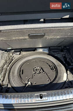Внедорожник / Кроссовер Audi Q3 2023 в 
