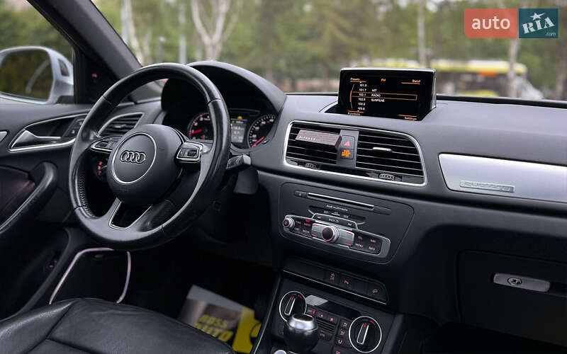 Позашляховик / Кросовер Audi Q3 2016 в Львові