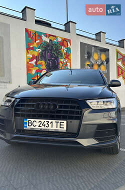 Внедорожник / Кроссовер Audi Q3 2017 в 