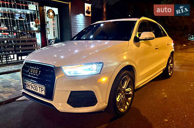 Внедорожник / Кроссовер Audi Q3 2015 в 