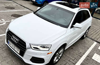 Внедорожник / Кроссовер Audi Q3 2015 в 