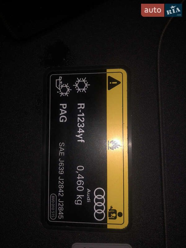 Внедорожник / Кроссовер Audi Q3 2022 в Киеве