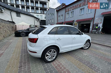 Внедорожник / Кроссовер Audi Q3 2017 в 
