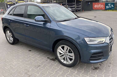 Внедорожник / Кроссовер Audi Q3 2017 в 