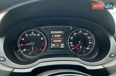 Внедорожник / Кроссовер Audi Q3 2016 в 