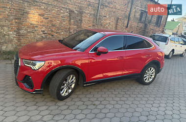Внедорожник / Кроссовер Audi Q3 2020 в 