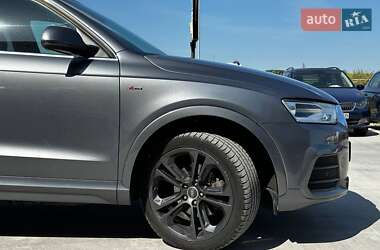 Внедорожник / Кроссовер Audi Q3 2016 в 