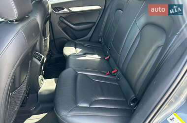 Внедорожник / Кроссовер Audi Q3 2016 в 