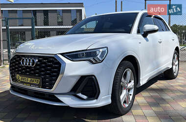 Внедорожник / Кроссовер Audi Q3 2020 в 