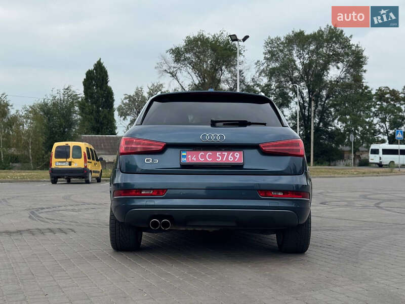 Позашляховик / Кросовер Audi Q3 2018 в Новомосковську