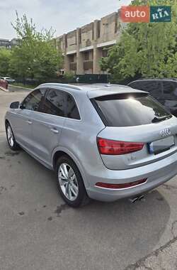 Внедорожник / Кроссовер Audi Q3 2017 в 