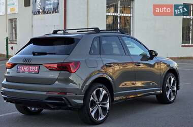 Внедорожник / Кроссовер Audi Q3 2020 в 
