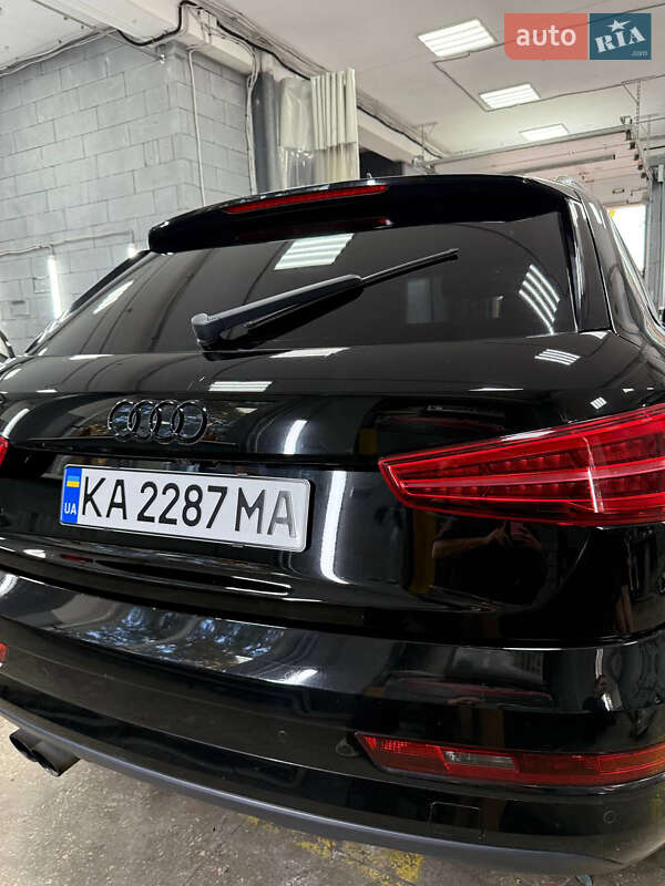 Позашляховик / Кросовер Audi Q3 2016 в Києві