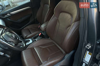 Внедорожник / Кроссовер Audi Q3 2016 в 